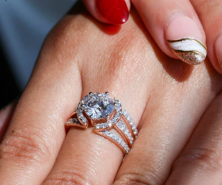 2 carat diamond ring