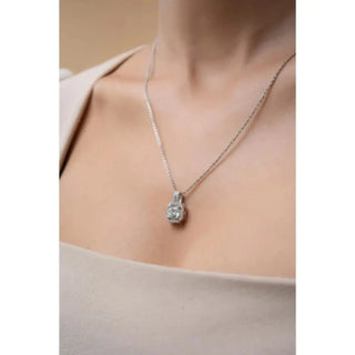 solitaire pendant