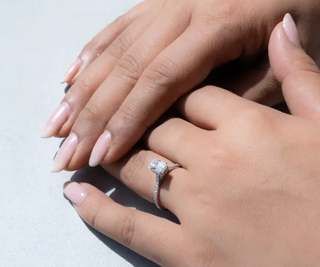 engagement rings under 80000