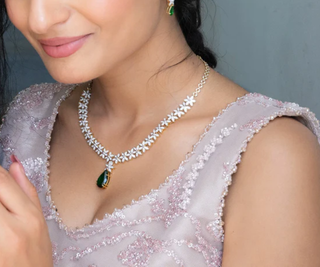 necklaces for v neck dress