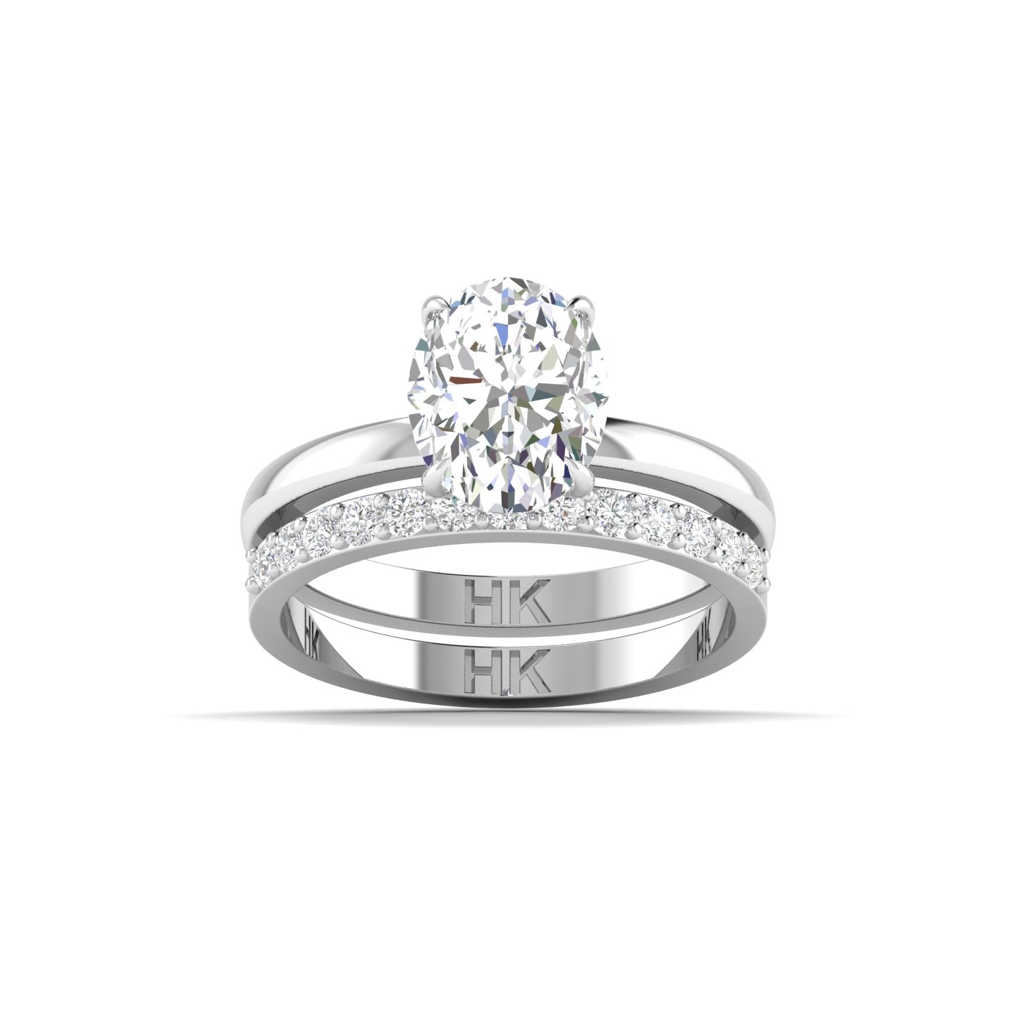 Eye-Catching Oval Diamond Ring Set for Weddings