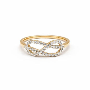 Elegant Diamond Crossover Gold Ring for Women