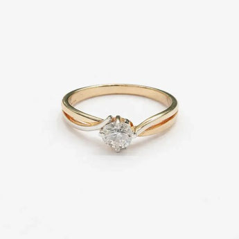 Rose Gold Solitaire with Round Cut Diamond