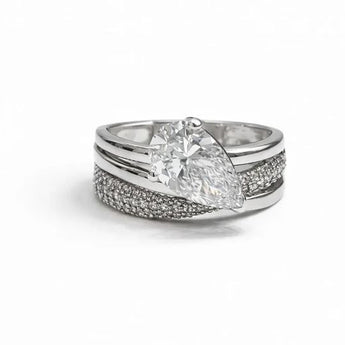 1.80 Carat Lab-Grown Pear Cut Diamond Gold Ring