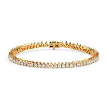 Buy Pear Shape Diamond Chain Bracelet | Ivana Jewels Best lab grown diamond jewellery brand