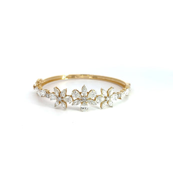 Buy Floral Fantasy Diamond Bracelet from Ivana Jewels Best lab grown diamond jewellery brand