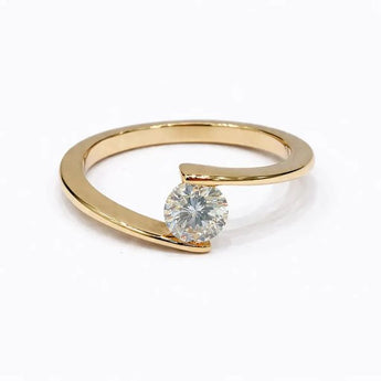 Everyday Open Band Diamond Ring in Clean Yellow Gold Style