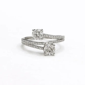 Elegant 1.06 Carat Diamond Open Band Ring with Dual Solitaire Design