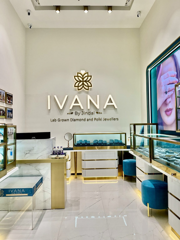 Ivana - Mumbai