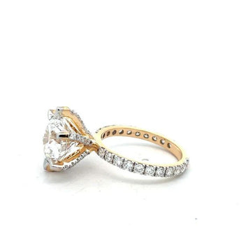 6.53 Carat Round Cut Diamond Solitaire Ring in Yellow Gold