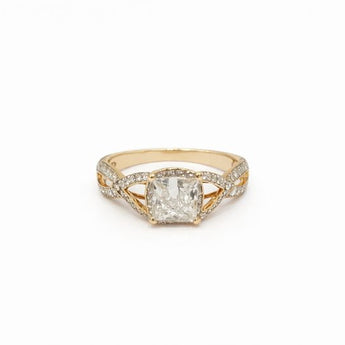 Elegant 1.00 Ct Cushion Cut Diamond Ring in Yellow Gold