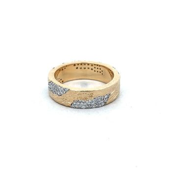 Modern Round Gold Diamond Band Ring