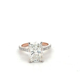 5.010 Ct Radiant Cut Diamond Ring with Diamond Shoulders