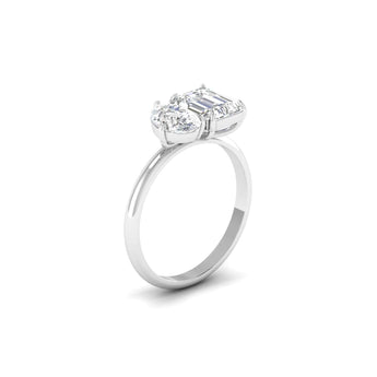 Ivana Jewels Ring Emerald & Pear Diamond Ring