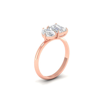 Ivana Jewels Ring Emerald & Pear Diamond Ring