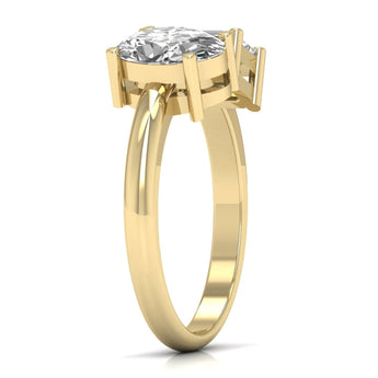 Ivana Jewels Rings 2.3 Carat Emerald & Oval Sparkle Ring